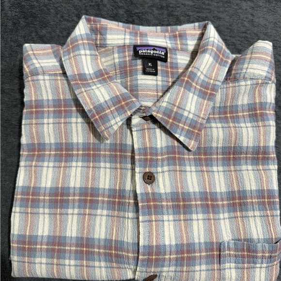 Patagonia Blue and Gray Casual Button Down Shirt
💙COTTON 100% ORGANIC💙 - Picture 6 of 7